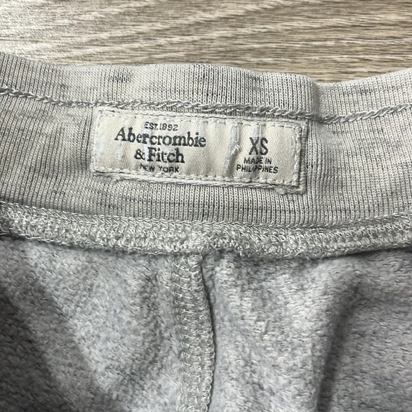 Size XS Abercrombie & Fitch Cotton Blend Fleece Gray Jogger Sweatpant - Picture 3 of 5